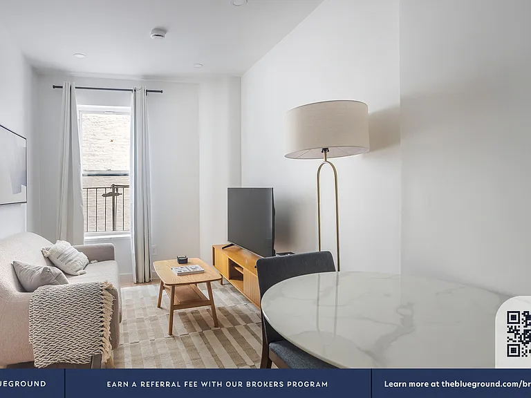 161 Prince St #8 — Photo 9