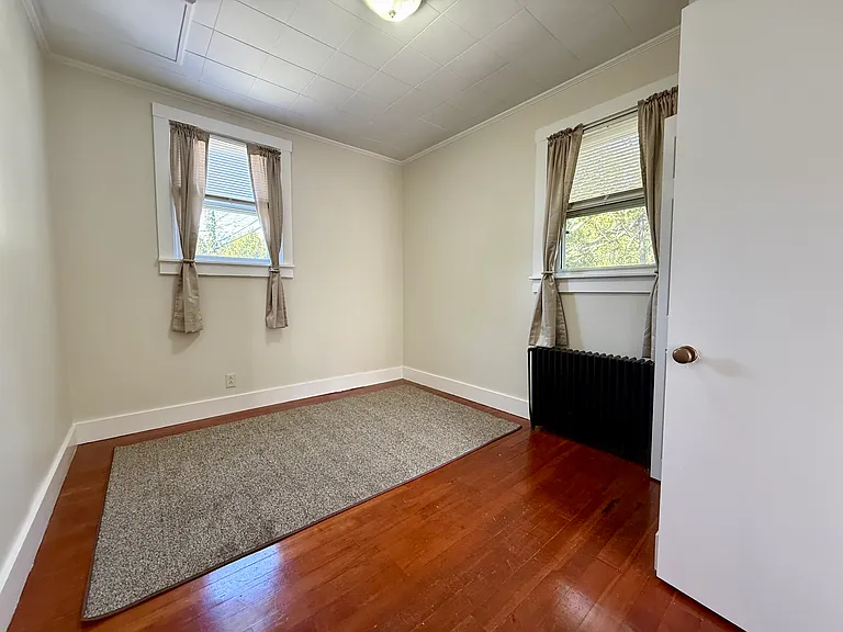38 Webster St — Photo 7