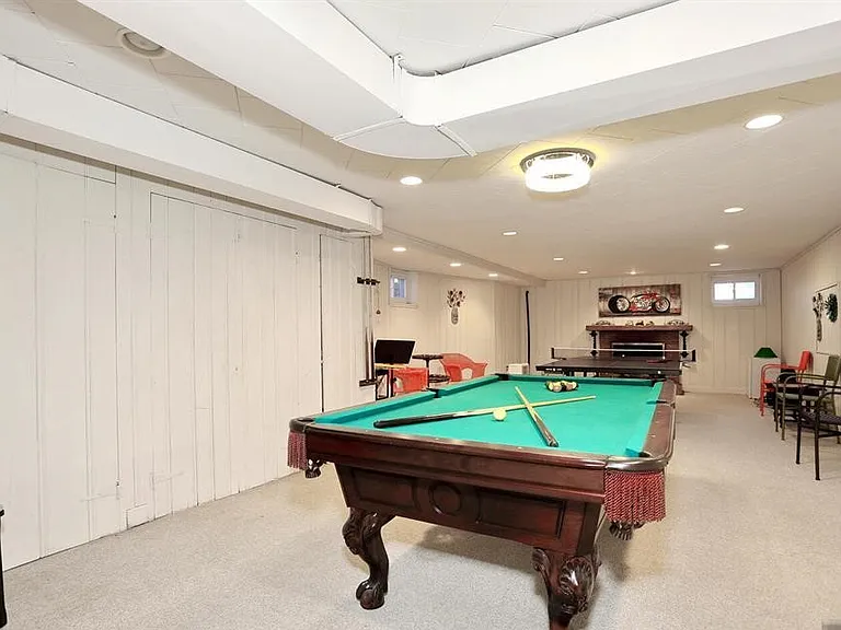 328 W Ridgewood Ave — Photo 35