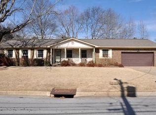 1211 Golden Rd SE, Huntsville, AL 35802