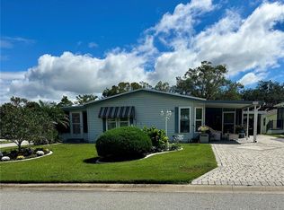 1701 Palm Aire Dr, Lady Lake, FL 32159