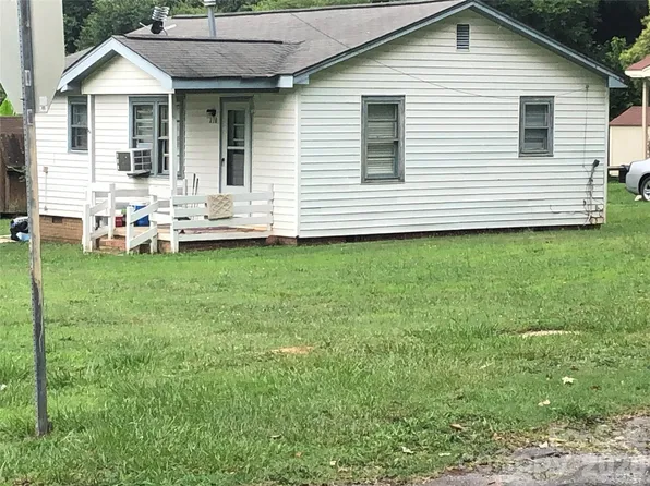 210 & 208 Munn Rd E, Fort Mill, SC 29715