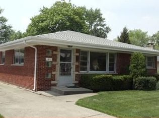 1021 W Talcott Rd, Park Ridge, IL 60068