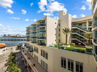 25 Munoz Rivera #702, San Juan, PR 00901