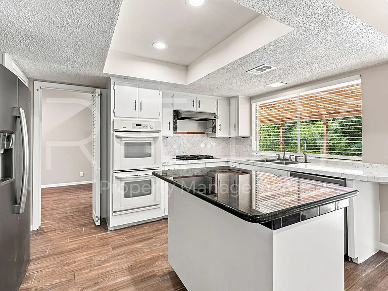 2404 Gabriel View Dr — Photo 14