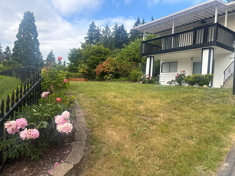 30150 10th Ave SW — Photo 1