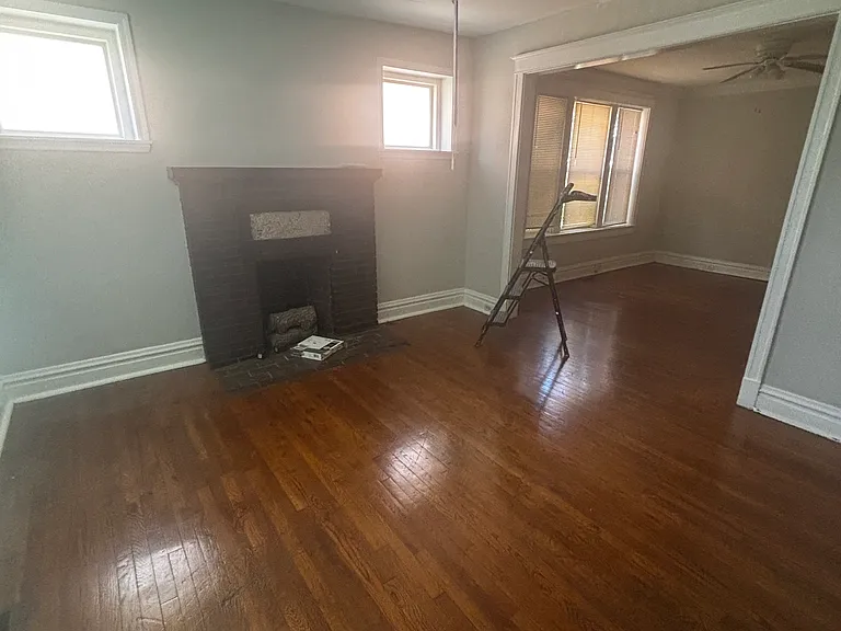 6025-6025A Etzel Ave #6025 — Photo 7