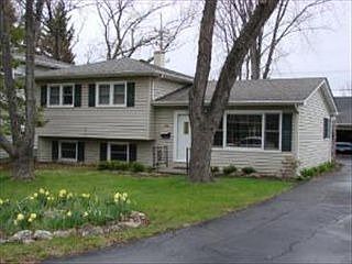 1st image of 348 Heather Ave