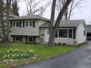 348 Heather Ave, Grayslake, IL 60030