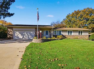 2204 Easley St, Waterloo, IA 50702