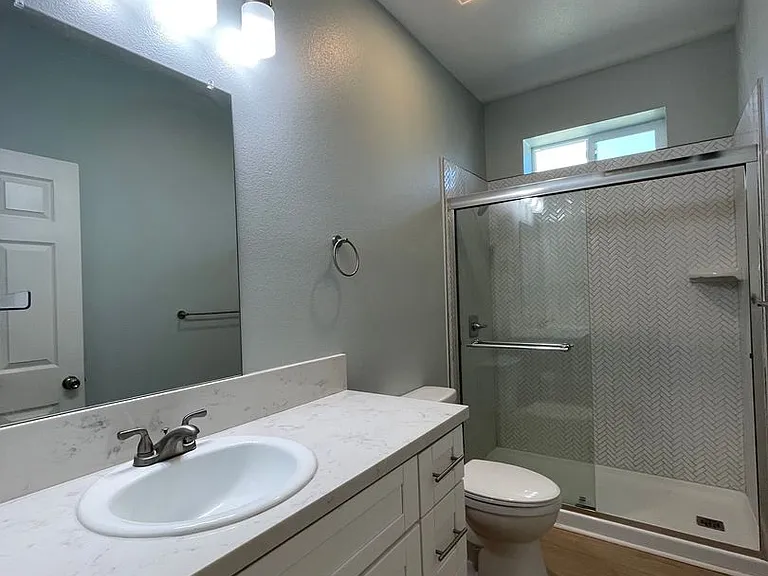 Modern Two Bedroom Two Bathroom Apartment in El Cajon! — Photo 7