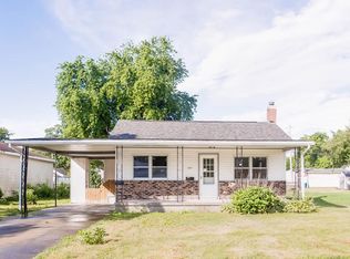 617 Clinton St, Lincoln, IL 62656