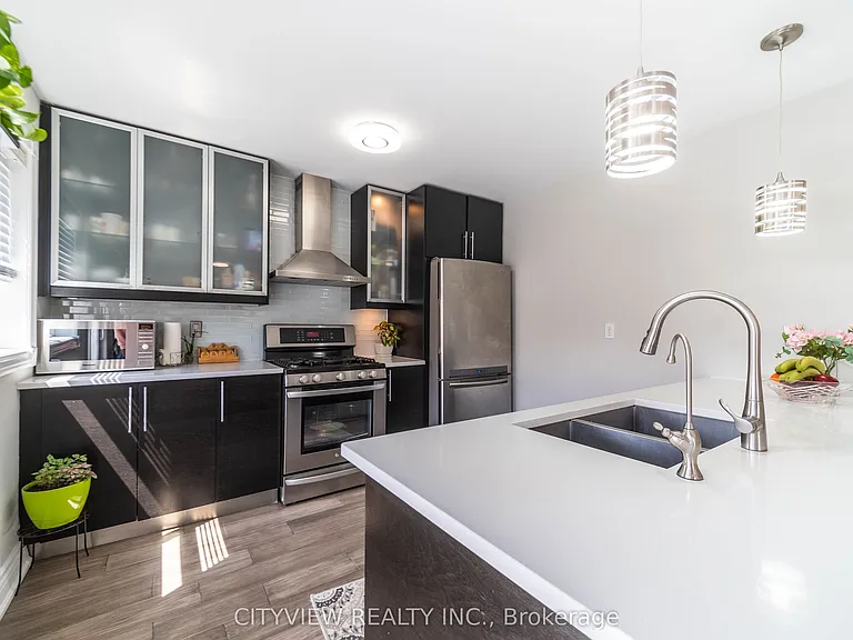 2330 Grand Oak Trl — Photo 12