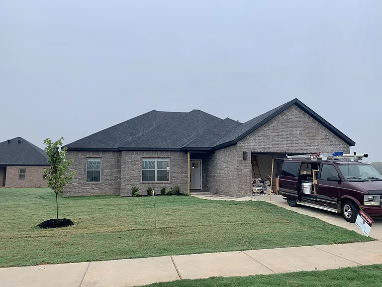 1036 Parker Ln — Photo 1