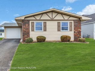 6 Markham Rd, Brick, NJ 08724