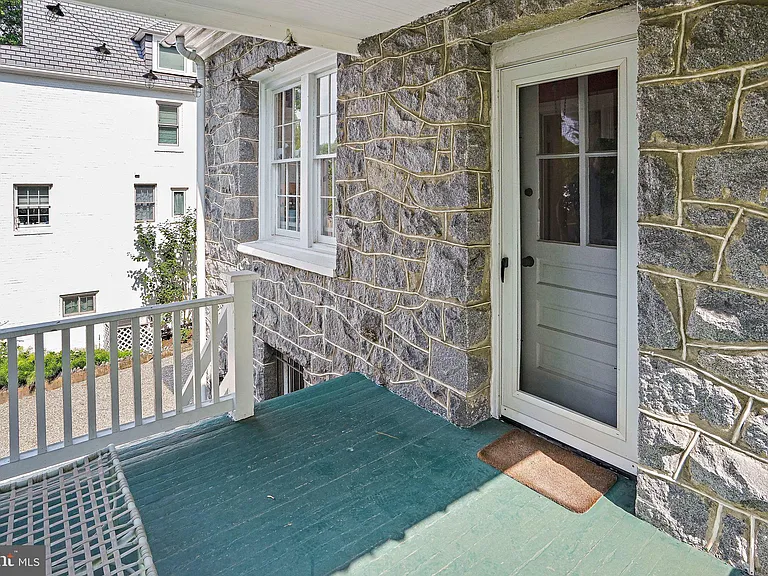 3612 Albemarle St NW — Photo 37