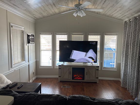 5th image of 9412 New York Ave #321