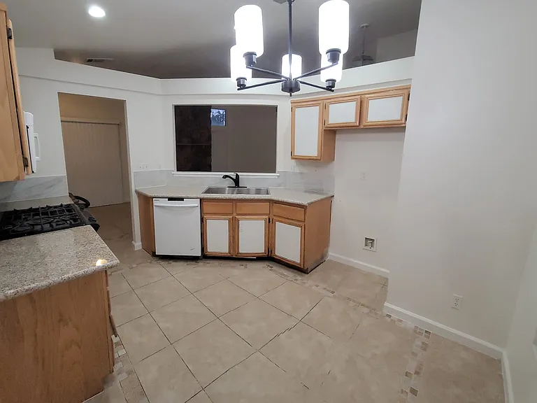 11615 Cornell St — Photo 3