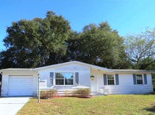 6214 Silver Dr, New Port Richey, FL 34653