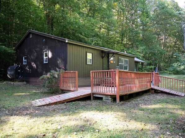 2 Old Wheeler Camp Road, Weathersfield, VT 05151