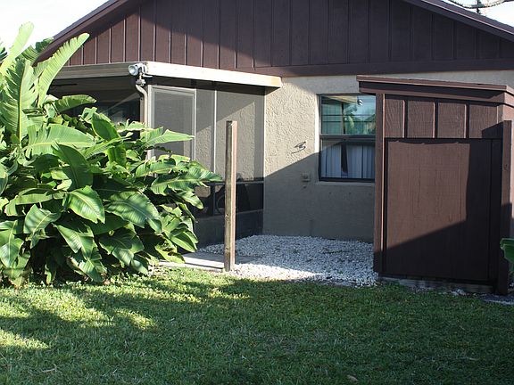 3rd image of 5342 Garden Hills Cir