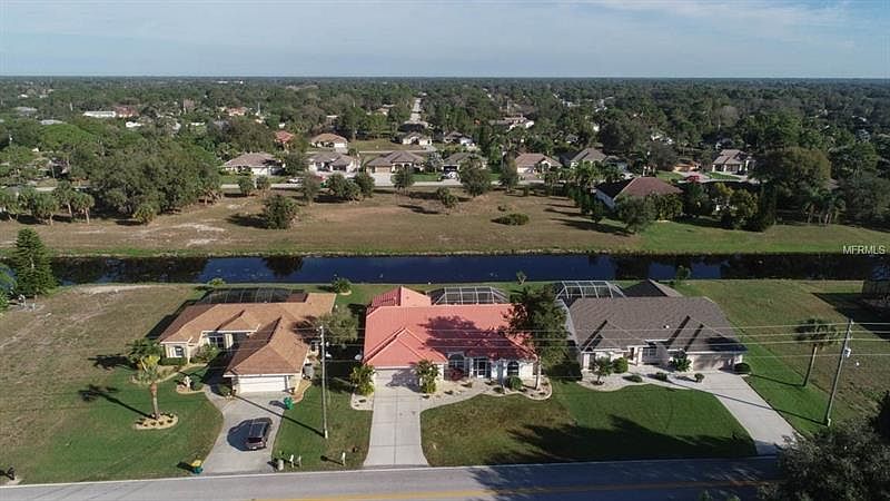 1st image of 579 Rotonda Cir