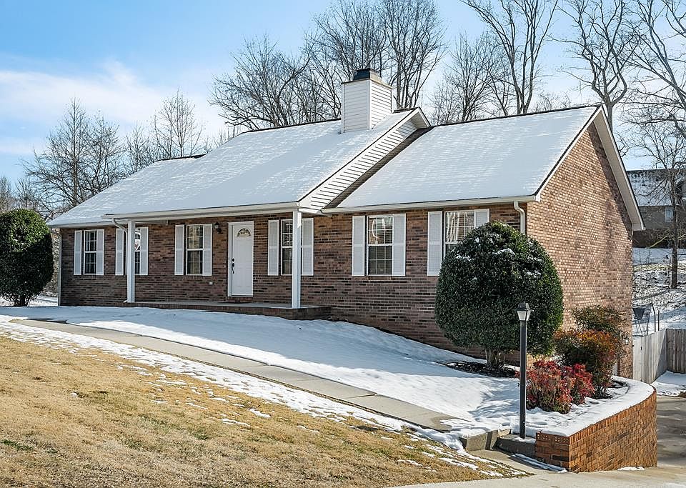 1st image of 559 Windrowe Dr