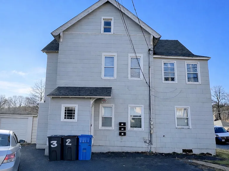 8 Locust St — Photo 17