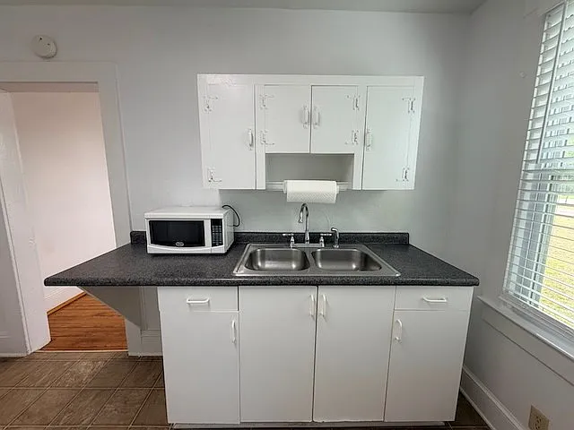 503 E Main St — Photo 17