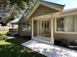 W240N2337 Range Line Ct #A, Pewaukee, WI 53072