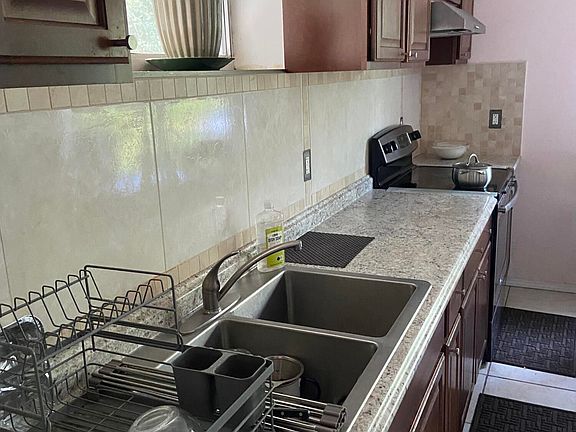 5th image of 5249 Peggy Ln