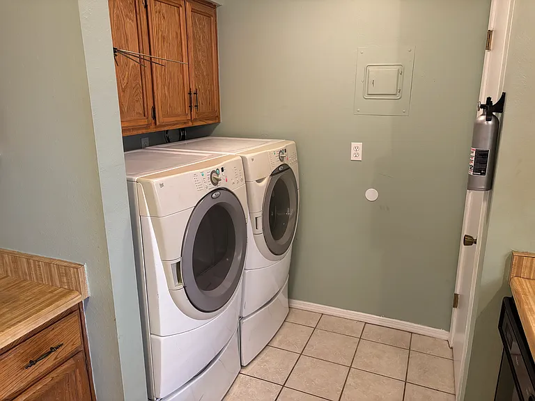 1704 Paisano St NE #3 — Photo 9