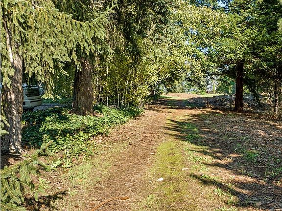 2nd image of 113 27th Avenue SE