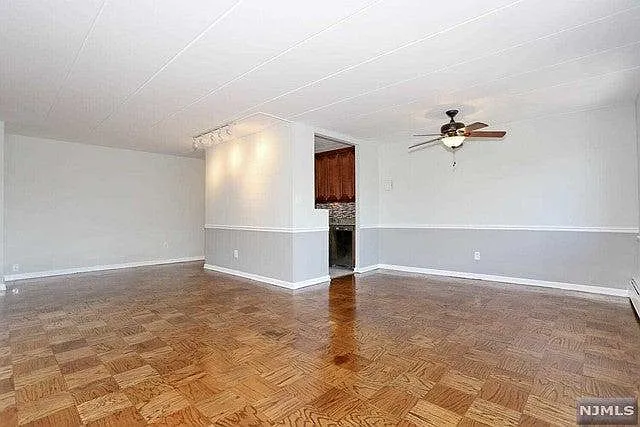 25 Jefferson St #6D — Photo 12