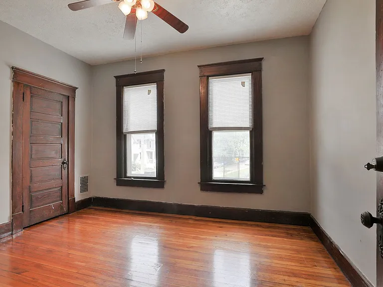43 E Blake Ave — Photo 17