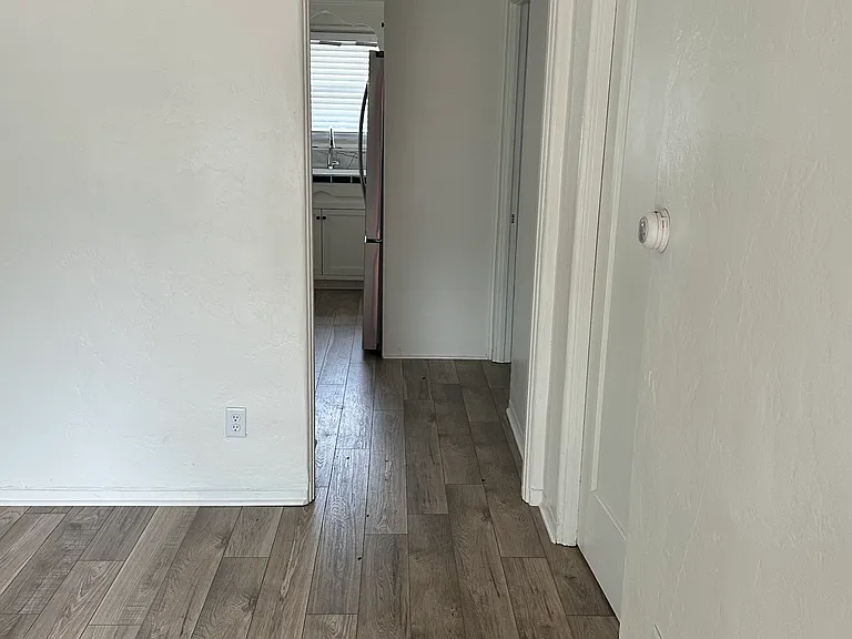 455 Hazel St — Photo 5