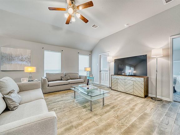 4th image of 3411 Winchester Ranch Trl