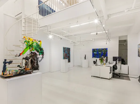 251 West 19th Street image 9 of 19