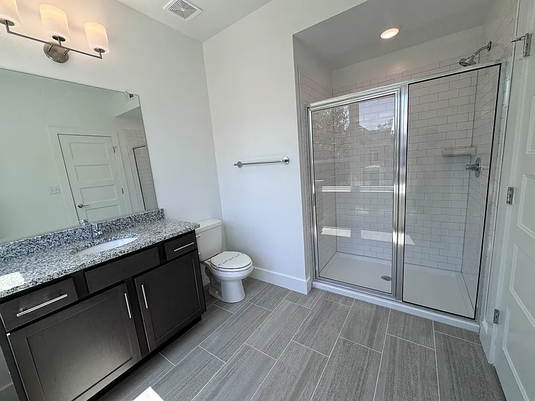 1501 Porter St #B — Photo 7