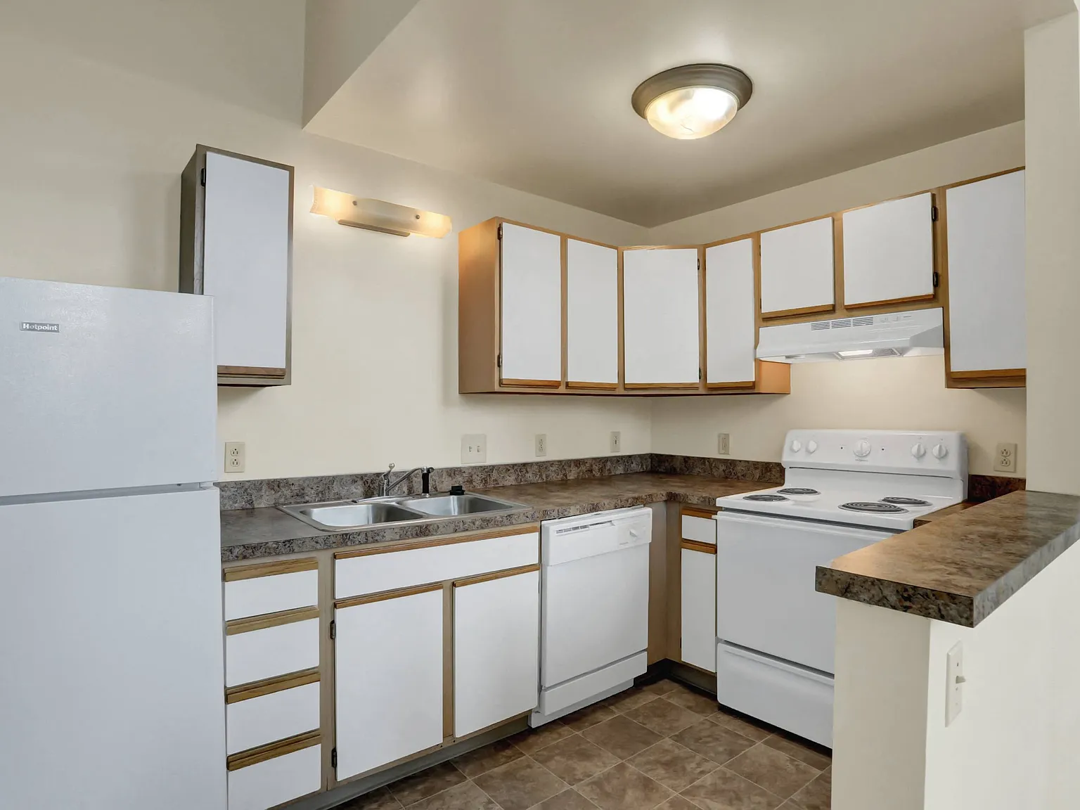 The Weightman Apartments — Photo 4