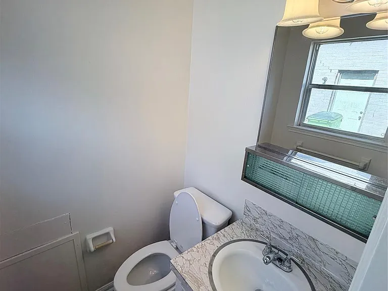 2220 Ripple Creek Dr — Photo 8