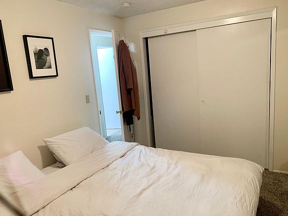 5th image of 711 106th Avenue Ct E