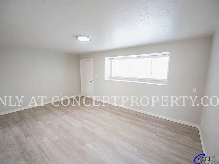 Grand on 800 North — Photo 43