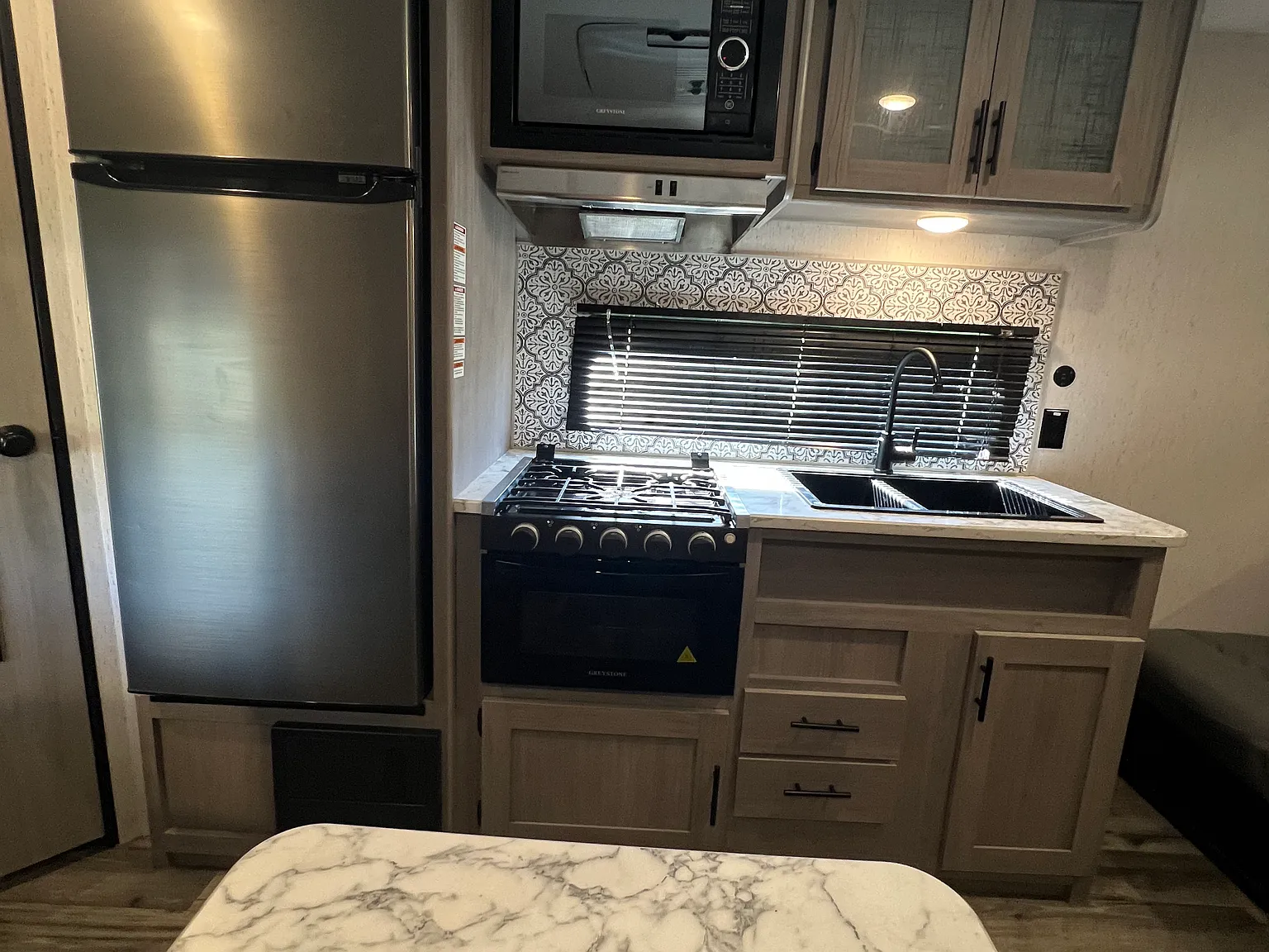 2 bed, $700 — Photo 3