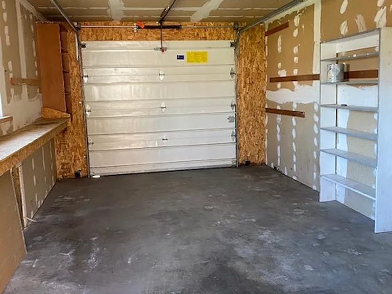 908 C St SW — Photo 10
