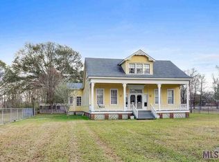 9871 S Tiger Bend Rd, Baton Rouge, LA 70817