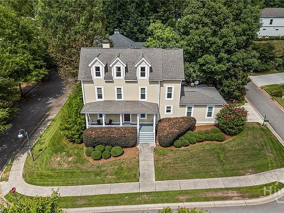 5th image of 15 Chestnut Oak Run