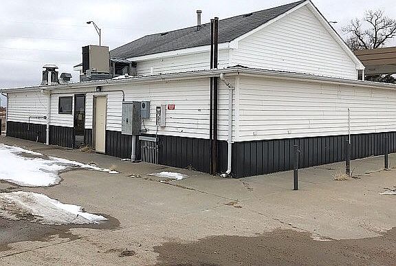 3rd image of 101 4th St