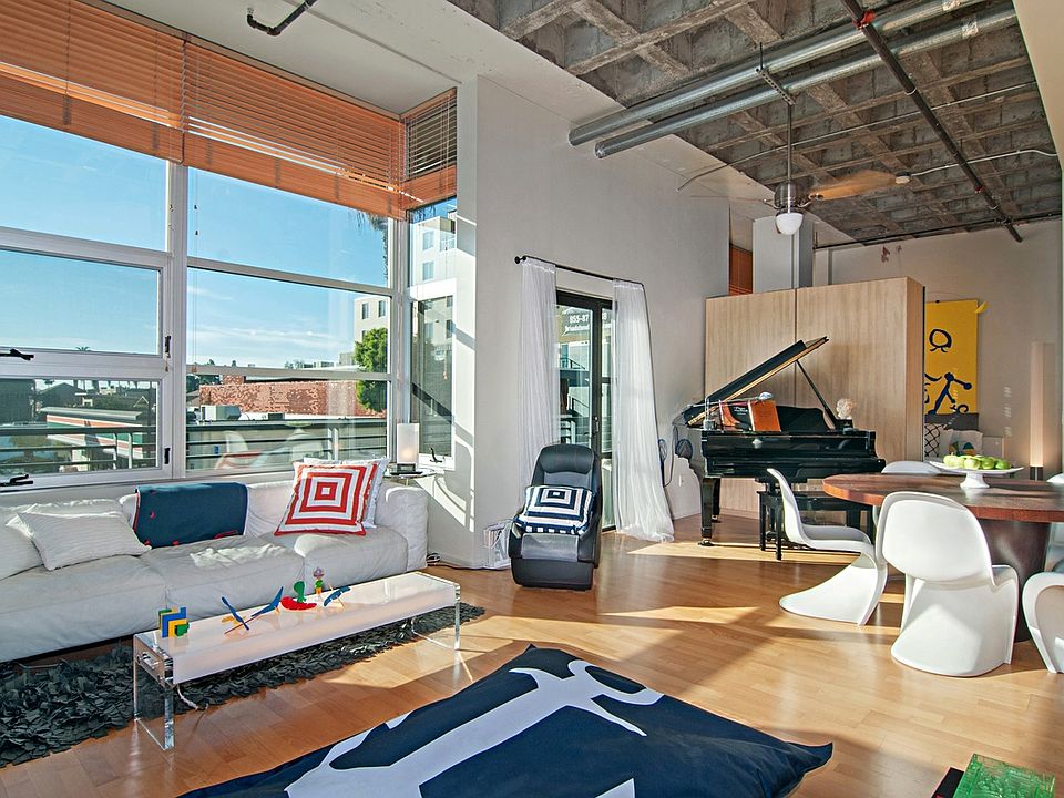 1st image of 3211 5th Ave Unit 201