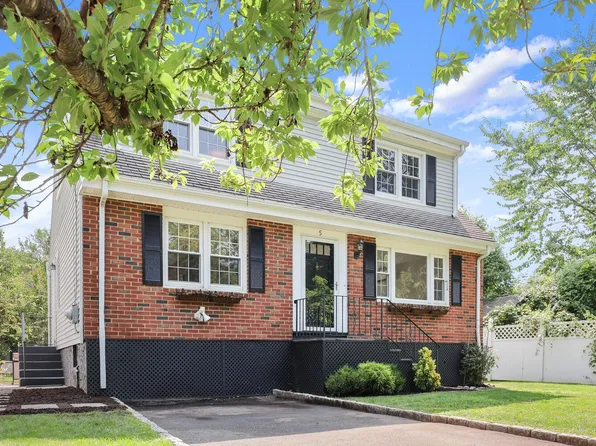 5 River St, Greenwich, CT 06831